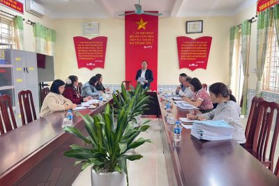 Đón đoàn giám sát của Hội đồng nhân dân phường Duy Tân về công tác thu, chi năm học 2024-2025 và dự kiến các khoản thu năm học 2025-2026